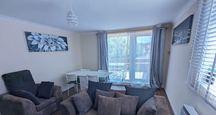 A&A Apartment Basildon with free parking