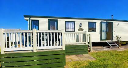Spacious Holiday home on the stunning Scottish shores of Loch Ryan