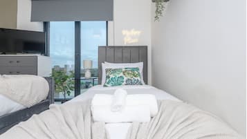 1 bedroom, iron/ironing board, free WiFi, bed sheets