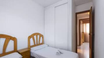 Apartment | 3 bedrooms, bed sheets