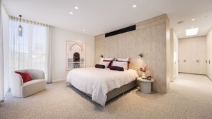 3 bedrooms, iron/ironing board, travel cot, free WiFi