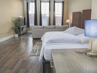 Downtown City Loft