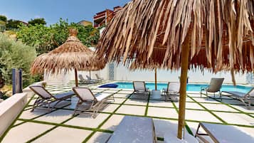 Rooftop pool