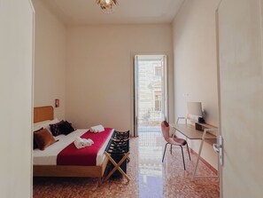 3 chambres, bureau, fer et planche à repasser, Wi-Fi gratuit