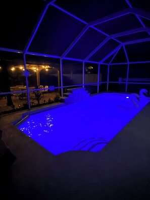 A heated pool - Charming 3-bedroom house with WiFi and AC in Bradenton (Bradenton)