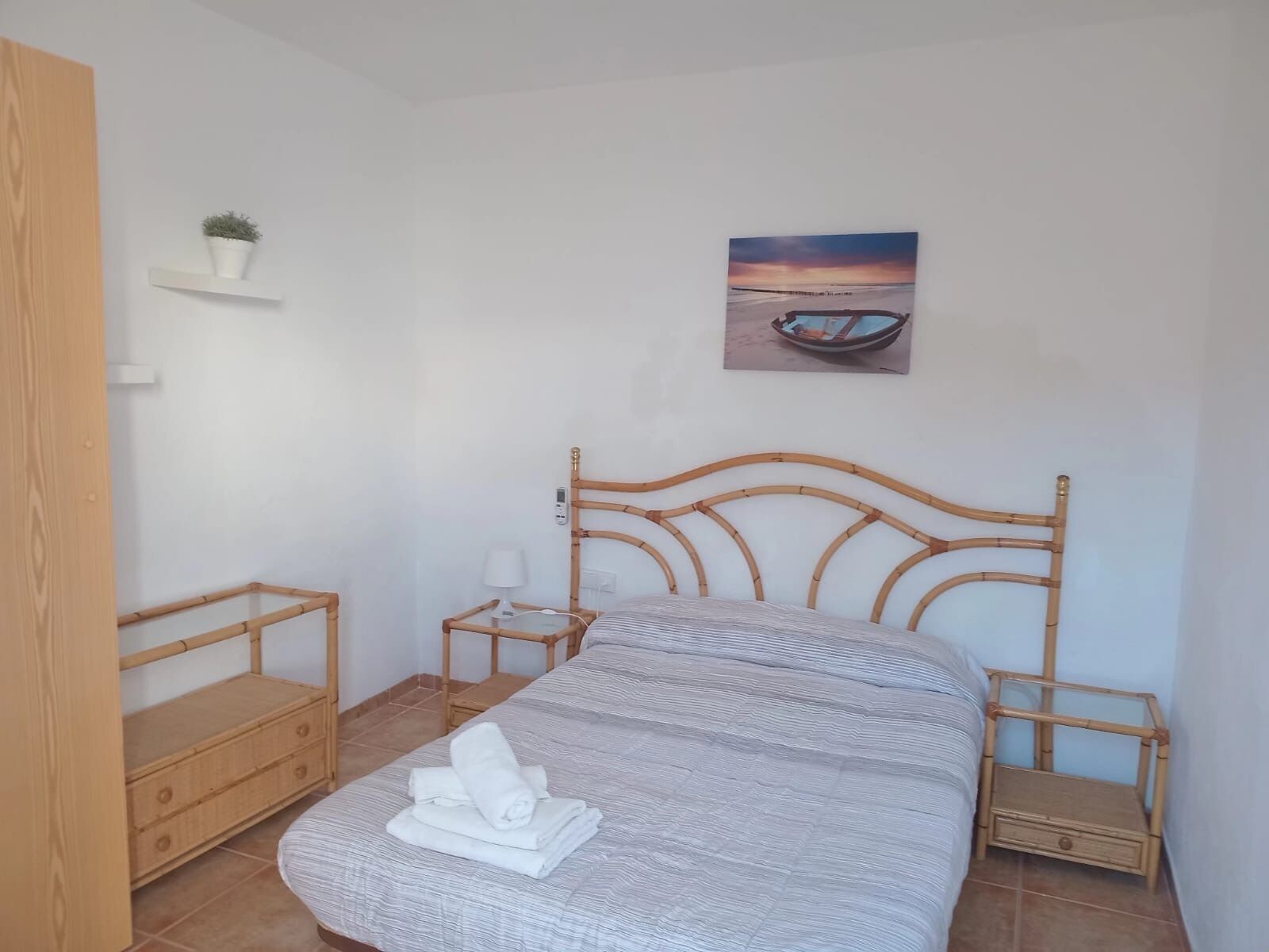 8 chambres, Wi-Fi, draps fournis