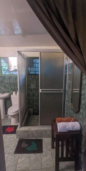 Comfort Double Room, Balcony, Sea View | Free WiFi - Iwa Żaru panoramic sea view property (Quepos)