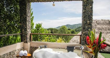 COMFORTABLE WOODEN SUITE IN CABIN