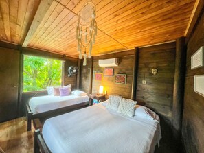 1 bedroom, desk, WiFi, bed sheets