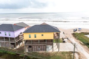 Exterior - Yellow Rose of Texas (Crystal Beach)