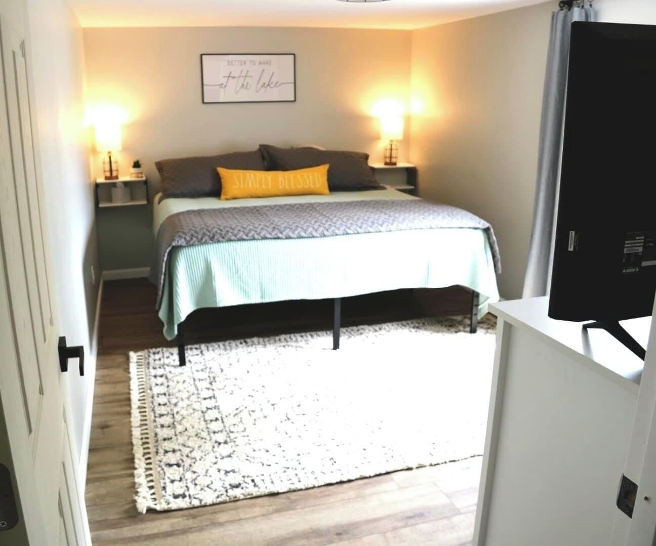 2 dormitoris, planxa i posts de planxar, wifi i roba de llit 