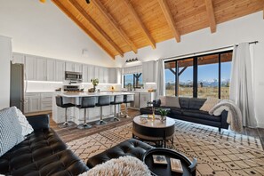 TV, fireplace - Daydream Entire Home with Teton Views and Private Hot Tub (Tetonia)