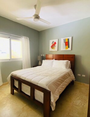 1 chambre, fer et planche à repasser, Wi-Fi, literie fournie