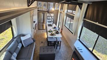 Älytelevisio, takka