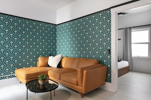 Quarto casal | Sala de estar | Smart TV 32 polegadas com canais digitais, Netflix