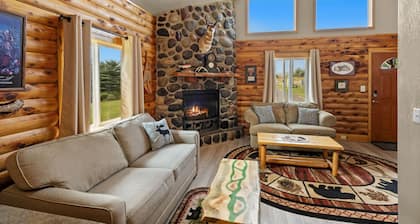 Paradise Ranch: 2 Cabins Great for Families, Wedding Guests, Montana Adventurers