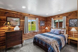 5 chambres, fer et planche à repasser, lit parapluie, Wi-Fi gratuit