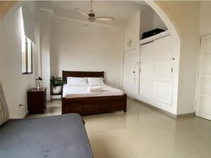 2 Schlafzimmer, Bügeleisen/Bügelbrett, WLAN, Bettwäsche