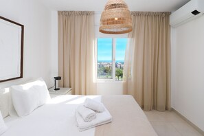 2 habitaciones, tabla de planchar con plancha y wifi gratis 