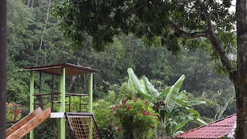 Área de juegos infantiles al aire libre
