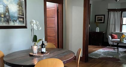 Charming 2-bedroom house in lovely Algona with WiFi, AC