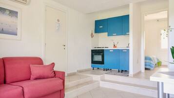 TV, caminetto