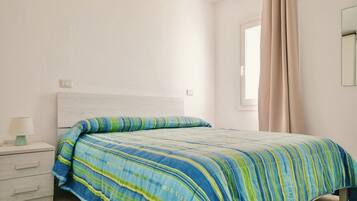 2 Schlafzimmer, Bügeleisen/Bügelbrett, Reisekinderbett, WLAN