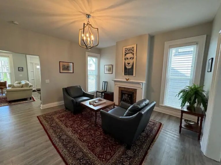Reno'd 5pts Buffalo Gem - Parking/walkable With Wifi And Ac - Buffalo, NY
