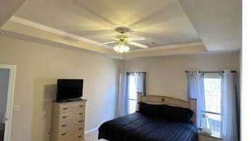 3 bedrooms, iron/ironing board, travel crib, WiFi