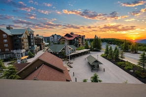 Property grounds - SL 407: Luxury Remodel | Village Studio with Spectacular Sunset Views (Snowshoe)