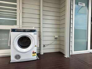 Interior - Private Double Cozy Guest Suite with Private Garden-Walk Distance Rosedale Park (Auckland)