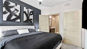 1 habitación, escritorio, tabla de planchar con plancha y wifi gratis