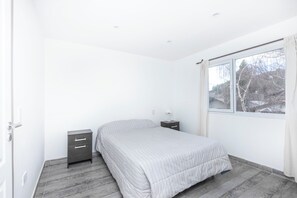 3 bedrooms, WiFi, bed sheets