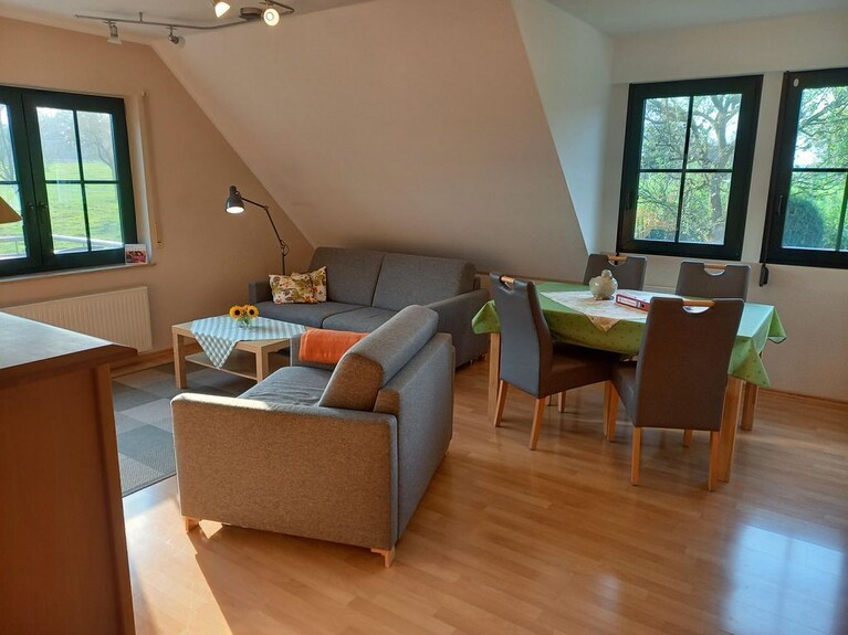 Vacation Apartment Obstwiese - Bauernhof Sesterhenn - Leichlingen