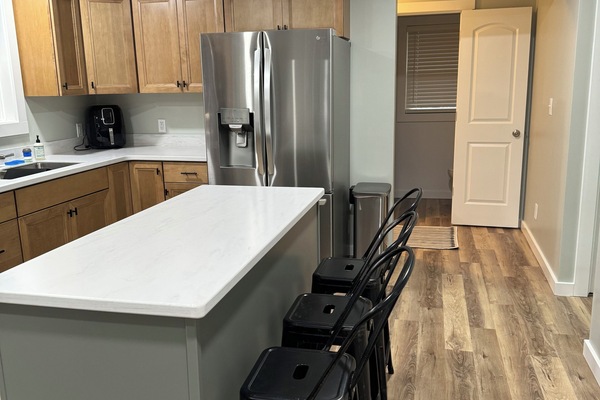 Refrigerador, microondas, horno, placa de cocina