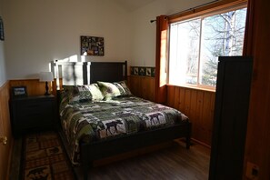 3 bedrooms, WiFi, bed sheets