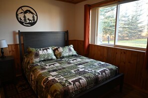 3 عدّة غرف نوم وواي فاي وملاءات أسرّة