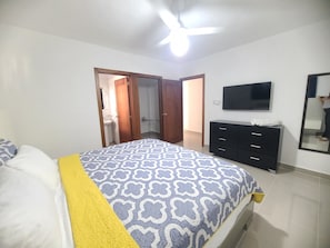 Luxury Apartment, Garden View | 3 bedrooms, desk, laptop workspace, blackout drapes - Bello con piscina (Santiago de los Caballeros)