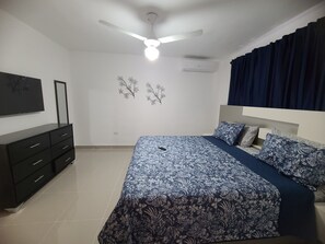 Appartement Luxe, vue jardin | 3 chambres, bureau, espace de travail pour ordinateur portable