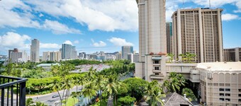 Palms at Waikiki by Tropical Escapes