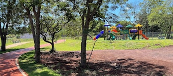 Locks Inn, Cascavel, Paraná - 02