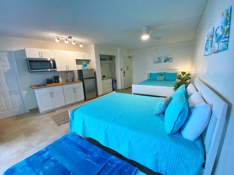 New Amazing Ocean Front Up To 6 Guests In Daytona - Up 6 Guests! - Daytona Beach, FL