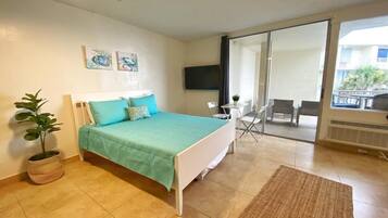 1 habitación, tabla de planchar con plancha, wifi gratis y ropa de cama