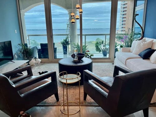 Emerald of the Gulf - beachfront condo at Portofino Island resort, great views!