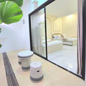 4 bedrooms, WiFi - Cozy resort with WiFi and AC in welcoming Bulacan (Bulacan)