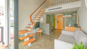 Kamar Double Comfort, balkon, pemandangan gunung | Seprai premium, bantalan ekstra lembut, dan tirai kedap cahaya