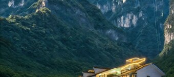 Zhangjiajie XMAN Tianmen Resort