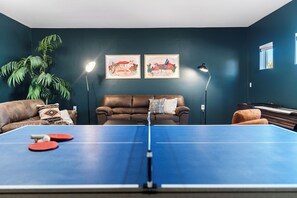 Spielezimmer