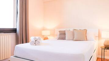 1 bedroom, iron/ironing board, travel crib, WiFi