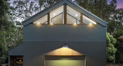 The Sett. A luxurious, tranquil getaway in the Dandenong Ranges.